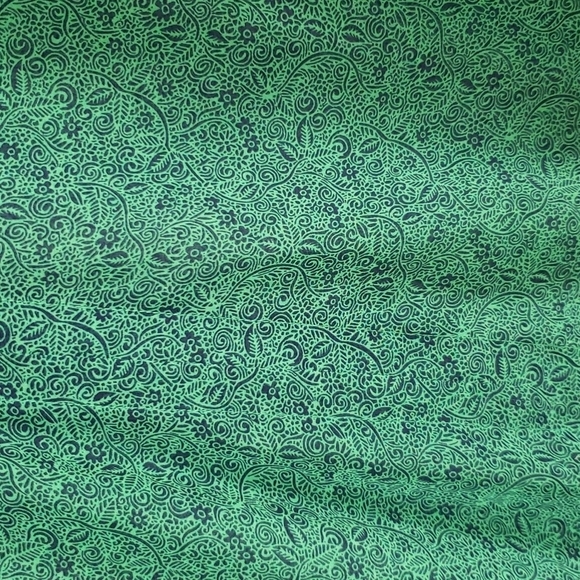 Cabi green floral blouse, chiffon career keyhole back day to night womens XS - Picture 6 of 10